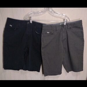 VANS Size 28 Mens Solid Black & Dark Green Flat Front Chino Shorts Lot of 2
